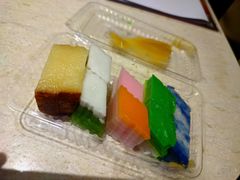 -莫定标娘惹糕点