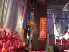 -老闵田螺馆·南昌特色小炒(梦时代店)