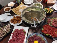 -乡土黄·鲜牛肉火锅·小龙虾(兴业街店)