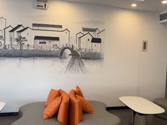 -五号文艺酒店(拙政园苏博地铁站店)