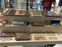 -Trend1881视光·蔡司视觉(领展广场店)