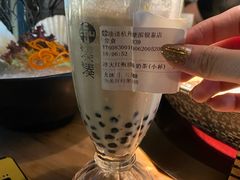 大红袍珍珠奶茶-湊湊火锅·茶憩(杭州湖滨银泰in77店)