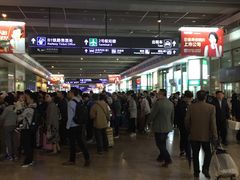-虹桥火车站-停车场