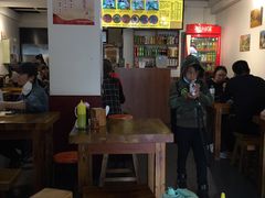 大堂-丽虹云南过桥米线(兴工街店)