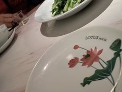 -荷花亭·湖北融合菜(中商广场店)