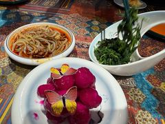 -乡村馕坑肉·烧烤·新疆菜·本地人更爱吃(阿勒泰首店)