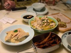 浓汤白水洋豆腐-弄堂里·寻味杭州(湖滨银泰in77C区店)