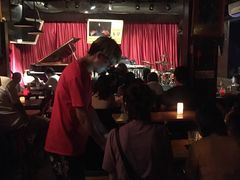 -东岸Cafe 爵士俱乐部