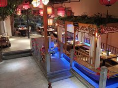 -临湖人家(欢乐大道店)