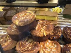 老面手撕包-昆明冠生园·蛋糕·面包(南强街店)