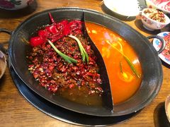 -萍姐火锅·公路夜市(武汉首店)