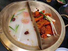 -沸炉重庆老火锅(军事博物馆店)