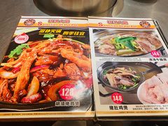 -胡须佬鸡煲四季火锅店(石厦西村直营店)
