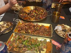 招聘鸭脑壳鸭脑壳-何师烧烤Pro ·江湖川菜·小龙虾·精酿啤酒(太古里旗舰店)