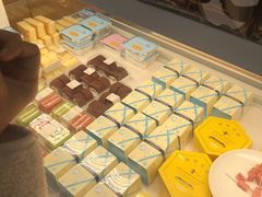 -好利来(世纪金源购物中心店)
