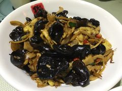 农家一碗香-佬湘楼(越秀城市广场店)