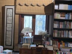 -荒岛书店(黄县路店)
