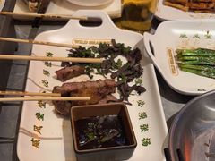 -威记烧嘢·南宁烧烤·超级生牛(绿地店)