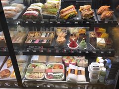 -星巴克臻选(华堂·新辰汇店)