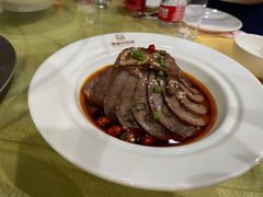 -白鹿苑蒙餐(鄂温克宾馆店)