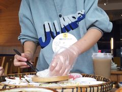 -包整·丝娃娃(一览甲秀楼风景店)