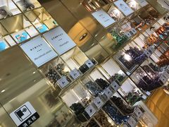 -VENCHI 闻绮(上海佛罗伦萨小镇店)