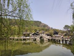 -灵岩山风景区