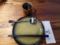 餐具摆设-塔哈尔·新疆盛宴(城西银泰店)