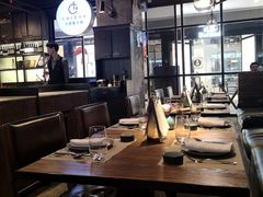 大堂-Carbon莫卡哆·意大利复古集市餐厅(杭州大厦店)