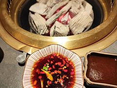 -铭牛烧肉·和牛海鲜自助(高新月牙湖店)