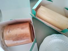 -顶东面包花园·生日蛋糕(世博店)