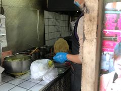-小红车炸蛋葱油饼