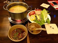 -香园自助小火锅