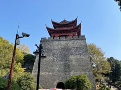 -巴陵广场