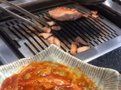 -臻牛烤肉