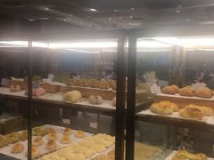 面包甜点陈列柜-奈雪的茶(湖滨银泰in77C区PRO店)