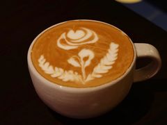 燕麦奶拿铁-Brut Eatery Wine Bar & Restaurant (建国东路店)