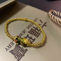 -六福珠寶(苏州人民商场店)