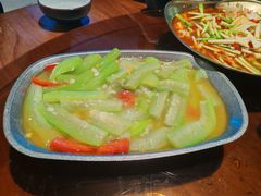 -三叔特色自贡菜(中海国际店)
