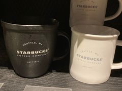 -星巴克臻选(南京金茂览秀城店)