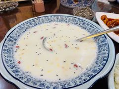 -壹阁胡羊焖饼(特色小吃街店)