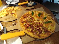 宫保鸡丁拼爆果肉香芒醉鸡比萨-乐凯撒披萨(正佳广场店)