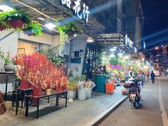 -溪岸路花鸟市场