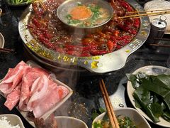 -洞亭火锅(防空洞总店)