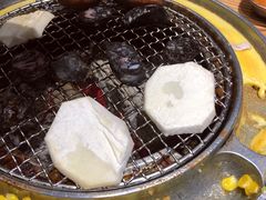 -青瓦炭韩潮烤肉(花园道店)