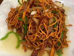 -石磨豆花家常菜·牦牛排土火锅