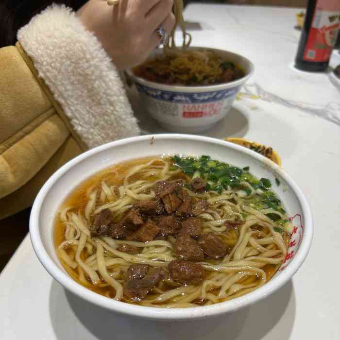 李兰英湖南面馆(护国路店)-"来吃南门口肠旺面,突然发现另一家传说中