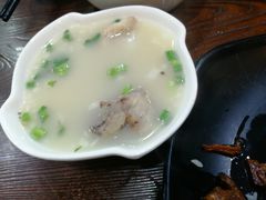 -陈老斯呼尔嗨吃烧烤(科巷店)