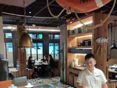 -夯鱼烤鱼·尔滨地标美食(中央商场店)