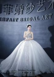 -喜爱高定婚纱摄影